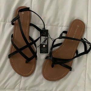 NWT Charles Albert black sandals